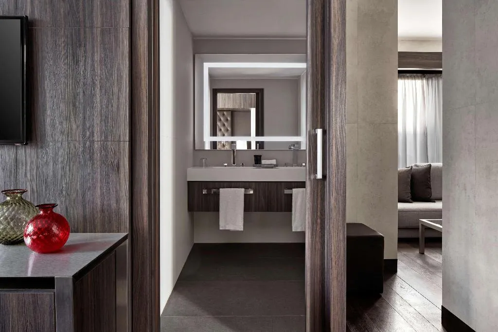 Room, Hyatt Centric Milan Centrale, Milan