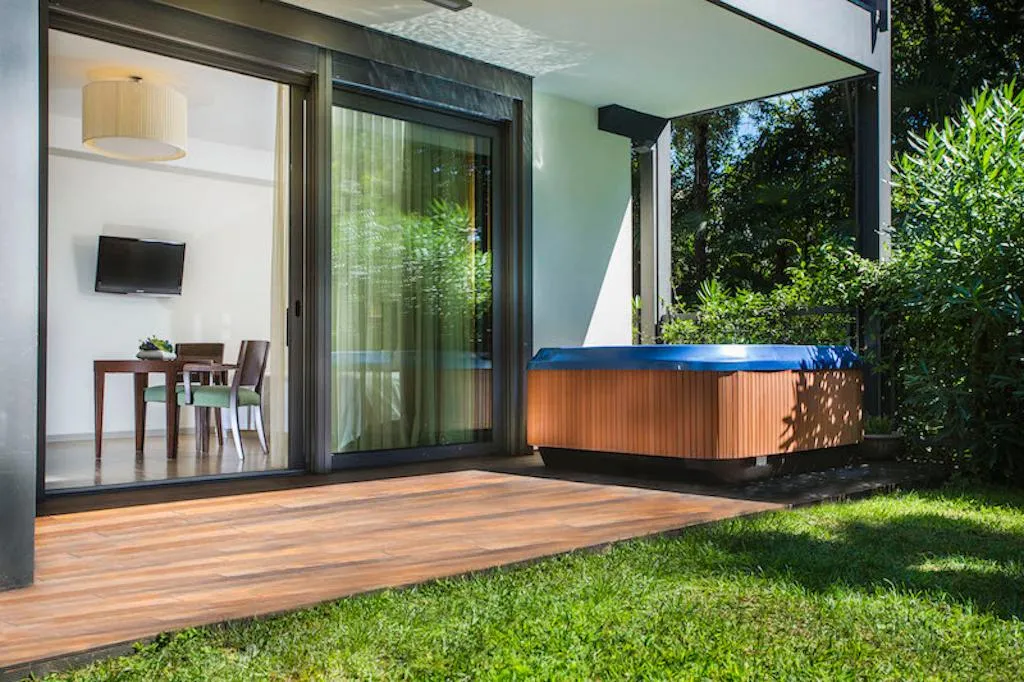 SUITE WITH JACUZZI Room, Grand Resort Du Lac Et Du Parc, Milan