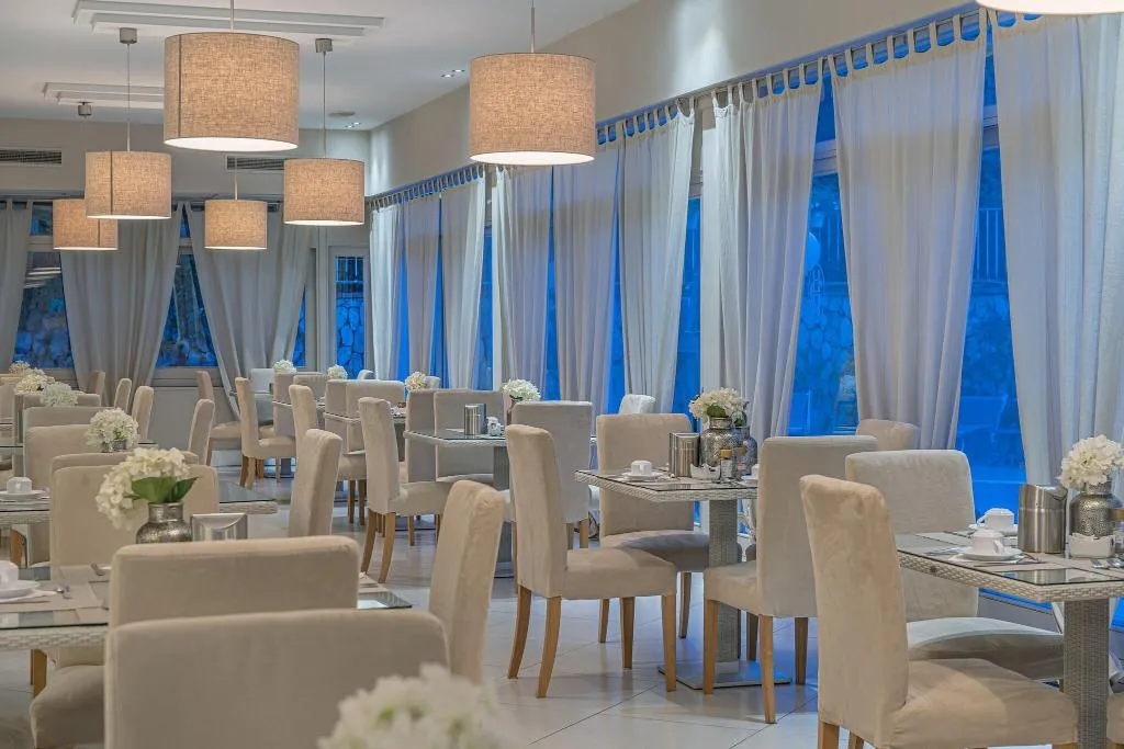Restaurant, Capri Hotel, Naples