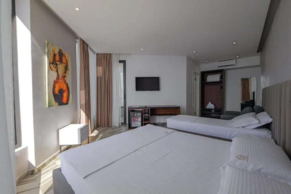 TRIPLE DELUXE Room, Sea & Sand Hotel, Kavaje