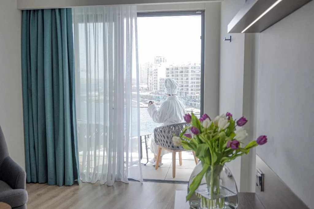 SUITE SEA VIEW ONE BEDROOM Room, The Preluna Hotel, Malta