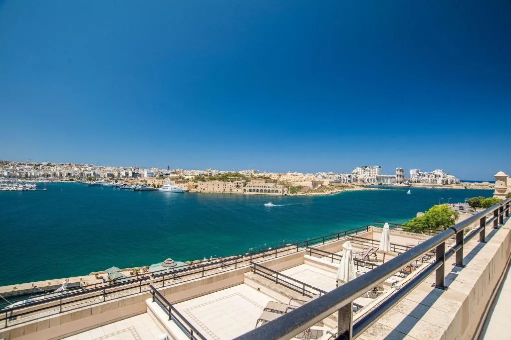 Room, Grand Hotel Excelsior, Malta
