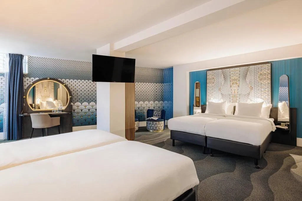 QUADRUPLE STANDARD Room, Leonardo Eden Hotel Amsterdam City Center, Amsterdam