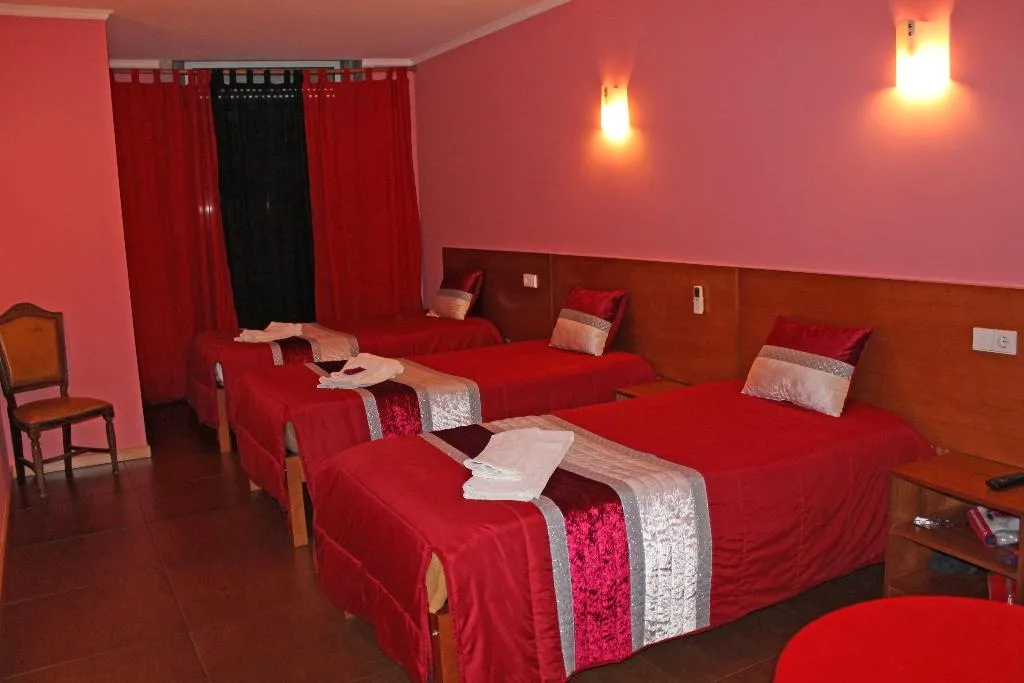 TRIPLE CAPACITY 3 Room, Monte Carlo Love Porto, Porto