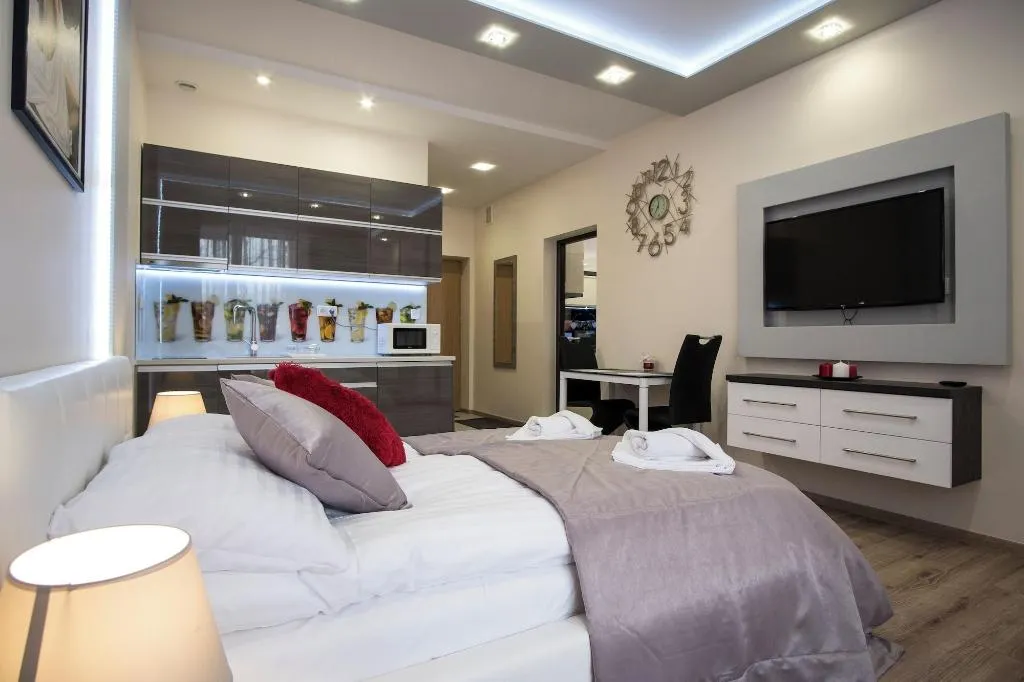 Room, ApartHotel Giewont, Krakow