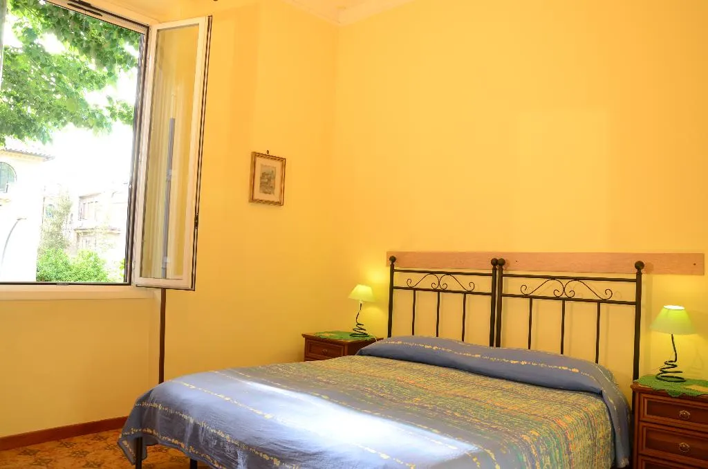 DOUBLE STANDARD Room, A Vinicius Et Mita, Rome