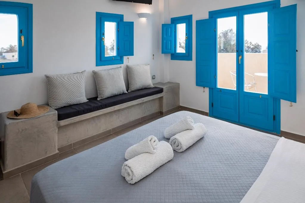 DOUBLE DELUXE SEA VIEW WITH BALCONY Room, Perissa Bay, Santorini