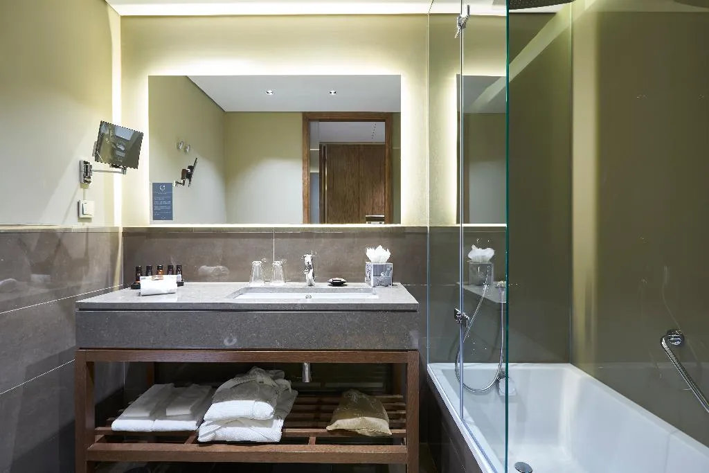 Double or Twin SUPERIOR Room, PortoBay Liberdade, Lisbon