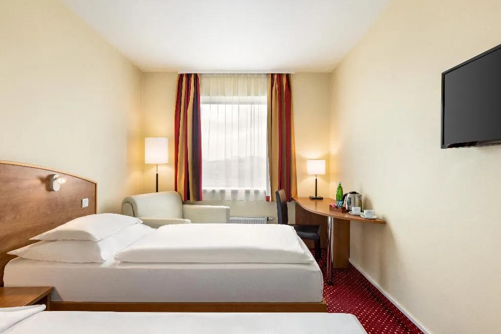 TWIN COMFORT Room, Amedia Praha Express, Prague
