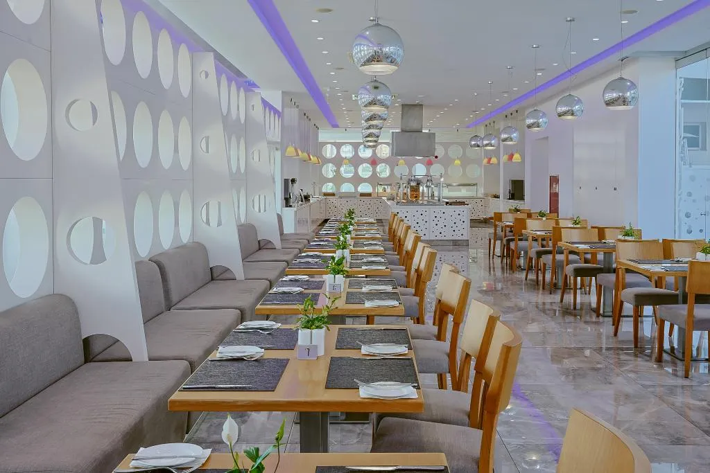 Restaurant, River Rock Hotel, Cyprus