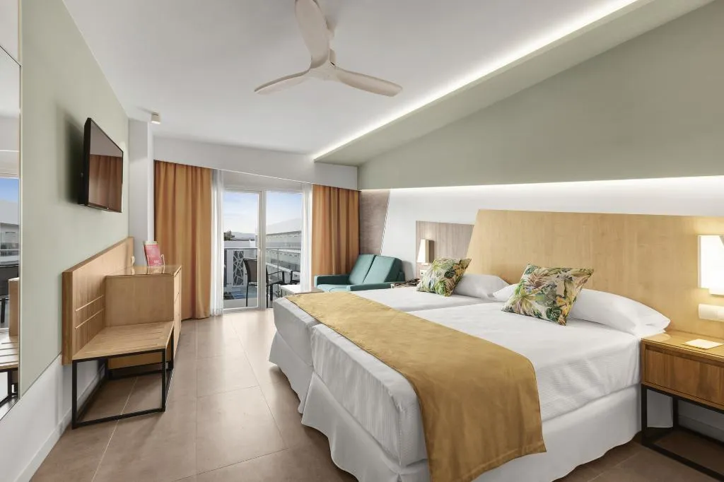 Double or Twin WITH BALCONY Room, Hotel Riu Playa Park - 0'0 All Inclusive, Majorca