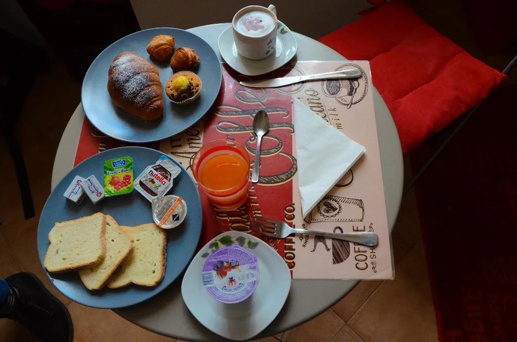Bar, B&B Tecla, Naples