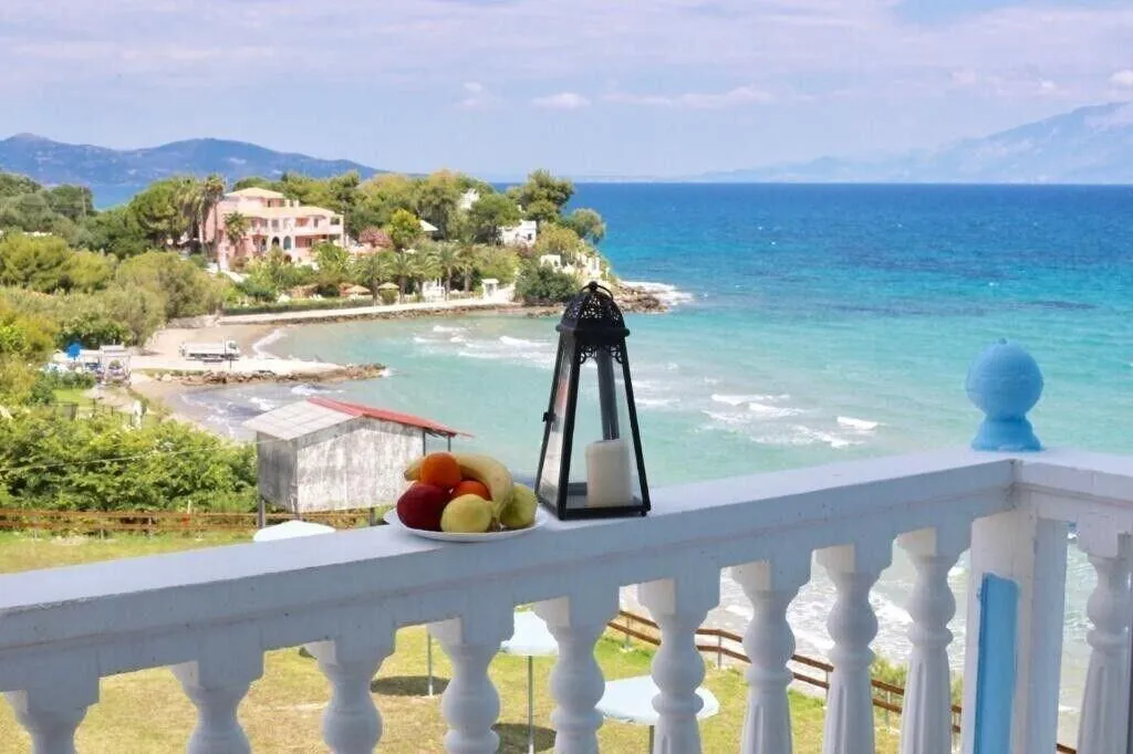 Room, Clear Horizon, Zante