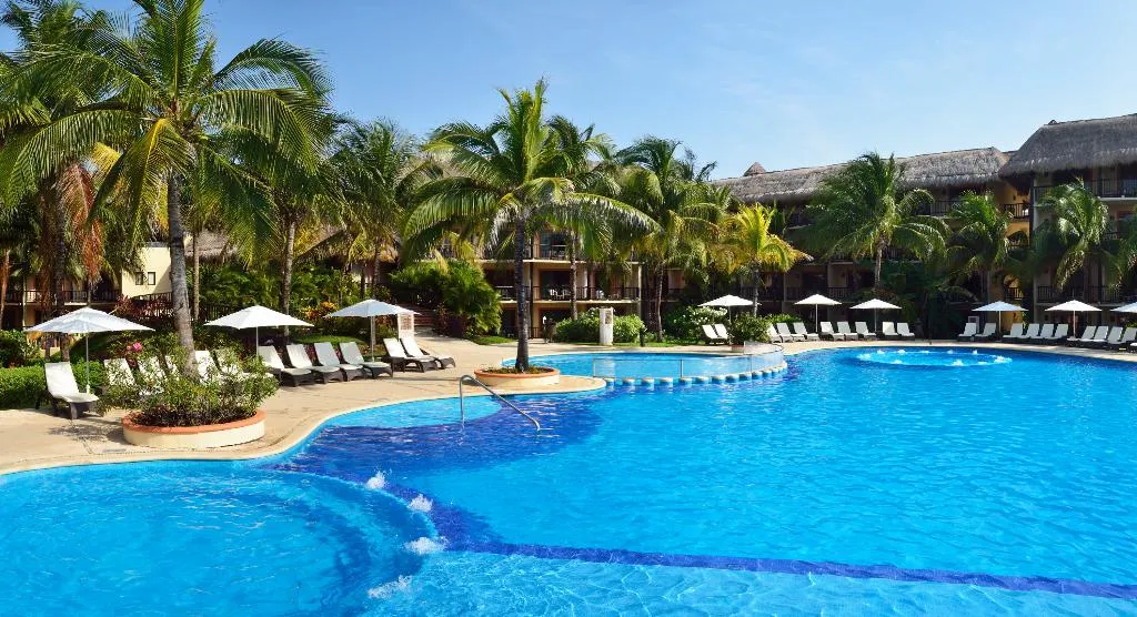 Pool, Catalonia Riviera Maya All Inclusive, Cancun Area