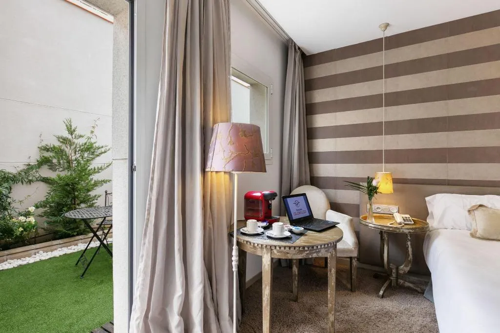 Room, Globales Acis & Galatea Hotel, Madrid