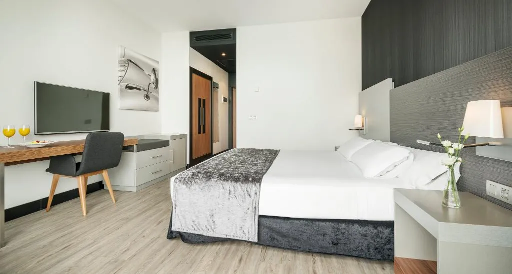 DOUBLE STANDARD Room, Ilunion Atrium, Madrid