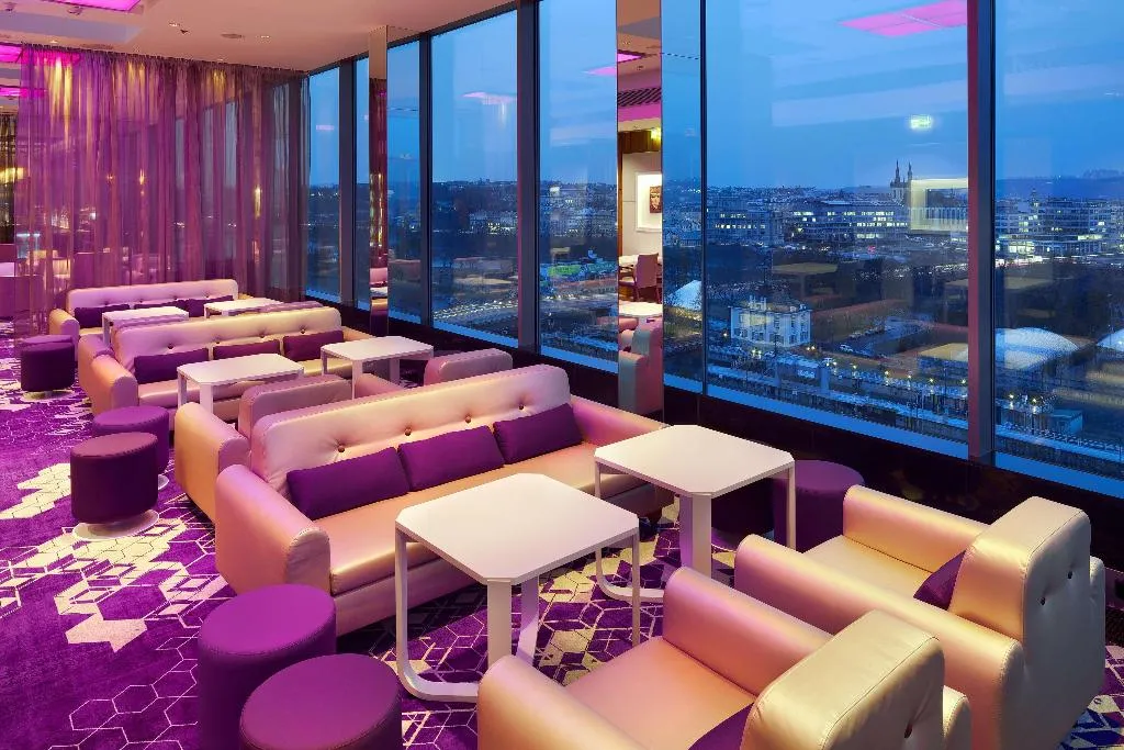 Bar, Hilton Prague Atrium, Prague