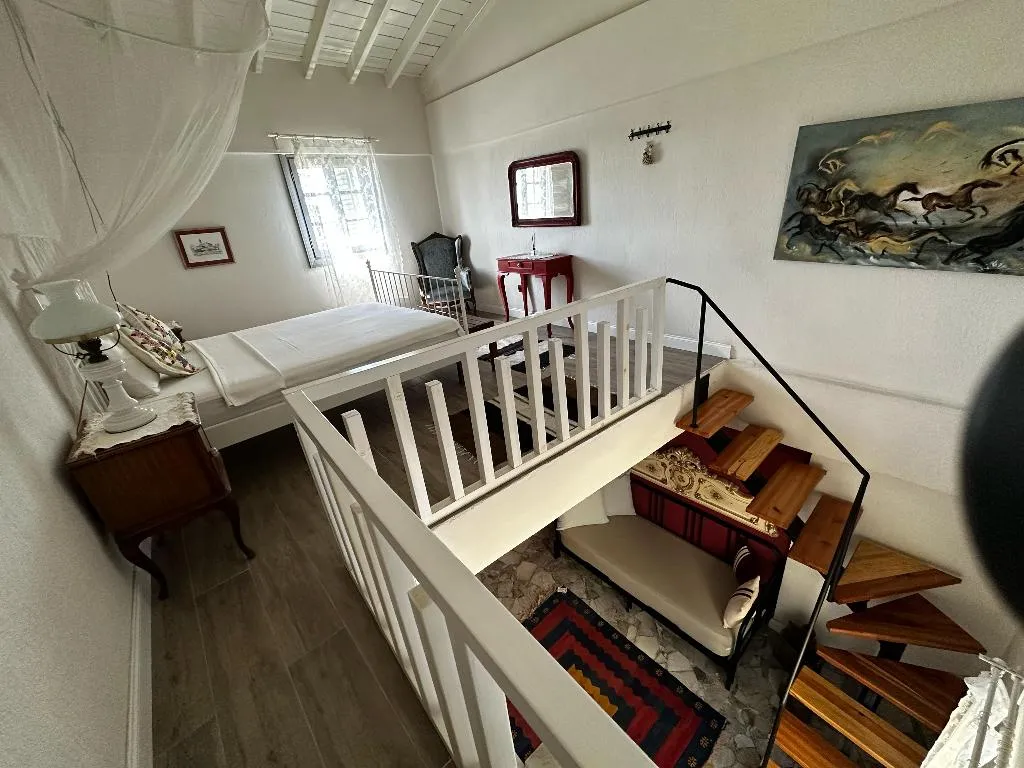 QUADRUPLE DELUXE Room, Perperene Konağı, Izmir