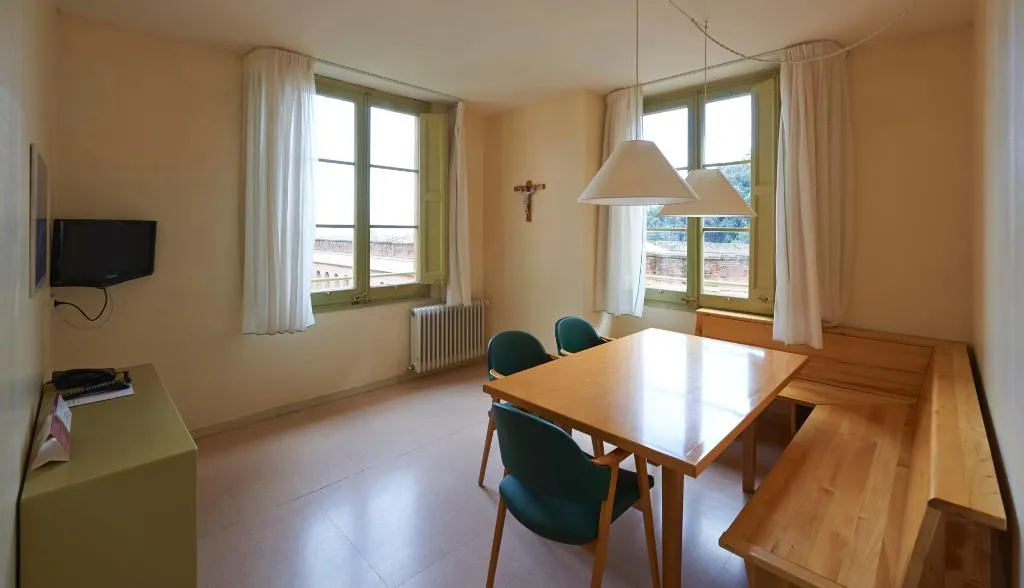 APARTMENT CAPACITY 2 Room, Cel.Les Abat Marcet, Barcelona