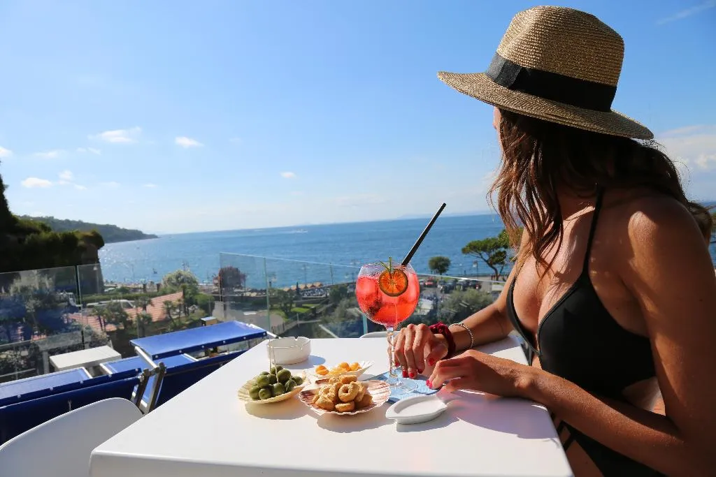 Bar, Hotel Il Faro Sorrento, Naples