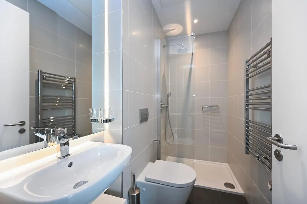 STUDIO CAPACITY 3 ONE BEDROOM Room, Staycity Dublin Mark Street, Dublin