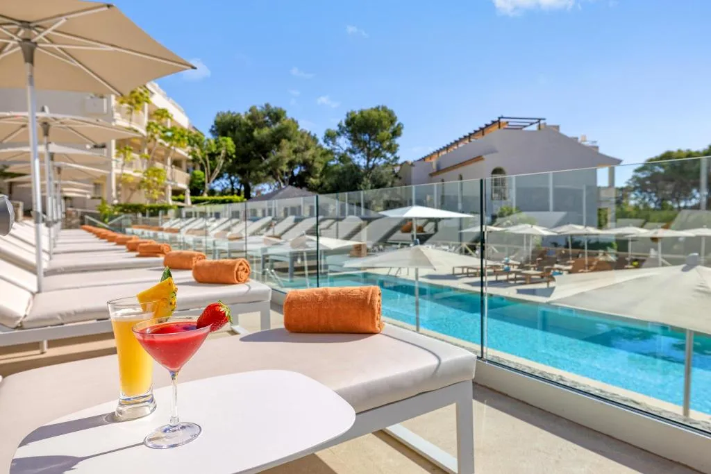 Bar, VIVA Cala Mesquida Suites and Spa Adults Only 16+, Majorca