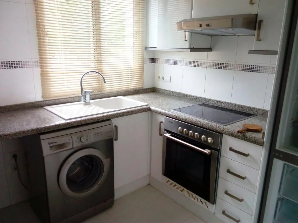 APARTMENT CAPACITY 6 THREE BEDROOM Room, Gandia Universidad 3000, Valencia