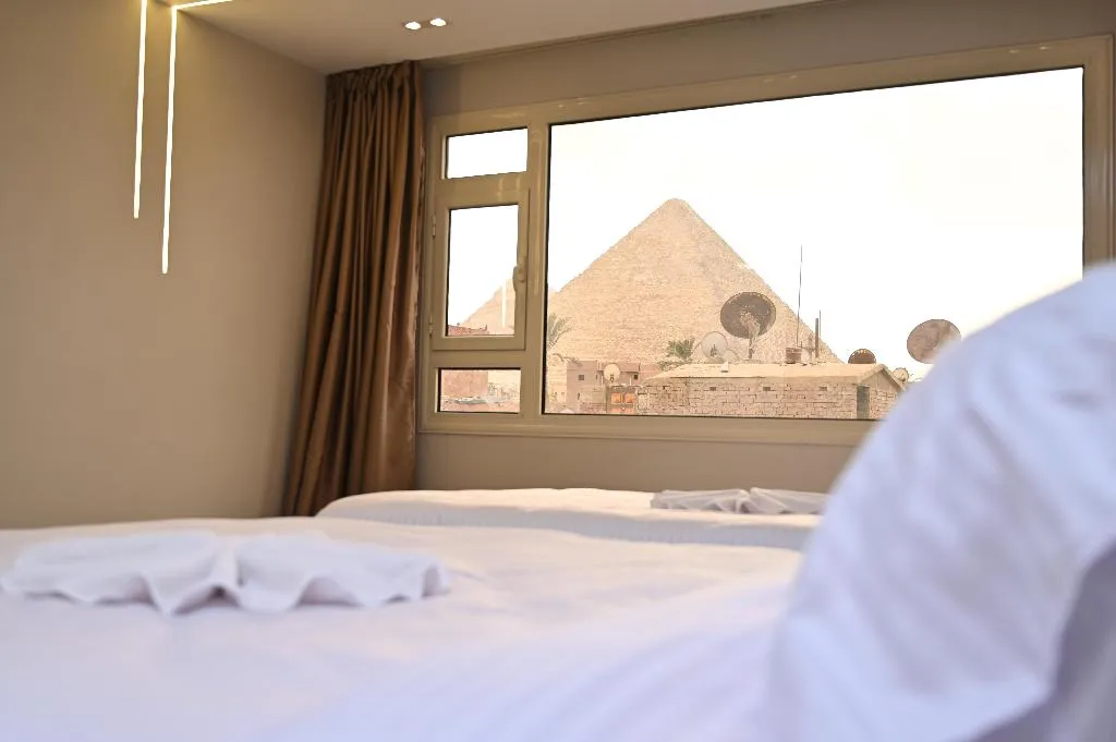 FAMILY ROOM EXECUTIVE Room, Pyramids Enigma Grand Lodge, Cairo
