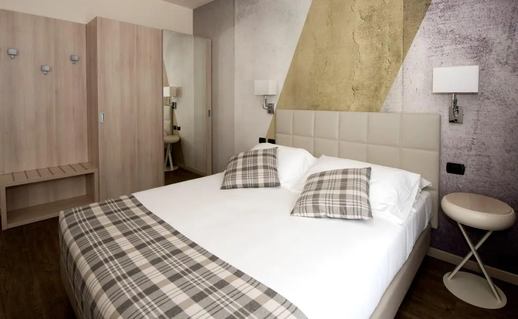 Double or Twin BUSINESS Room, Duomo Hotel & Apartments, Milan