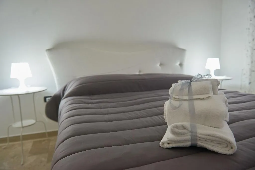 Room, L Anfiteatro Di Pompei B B, Naples