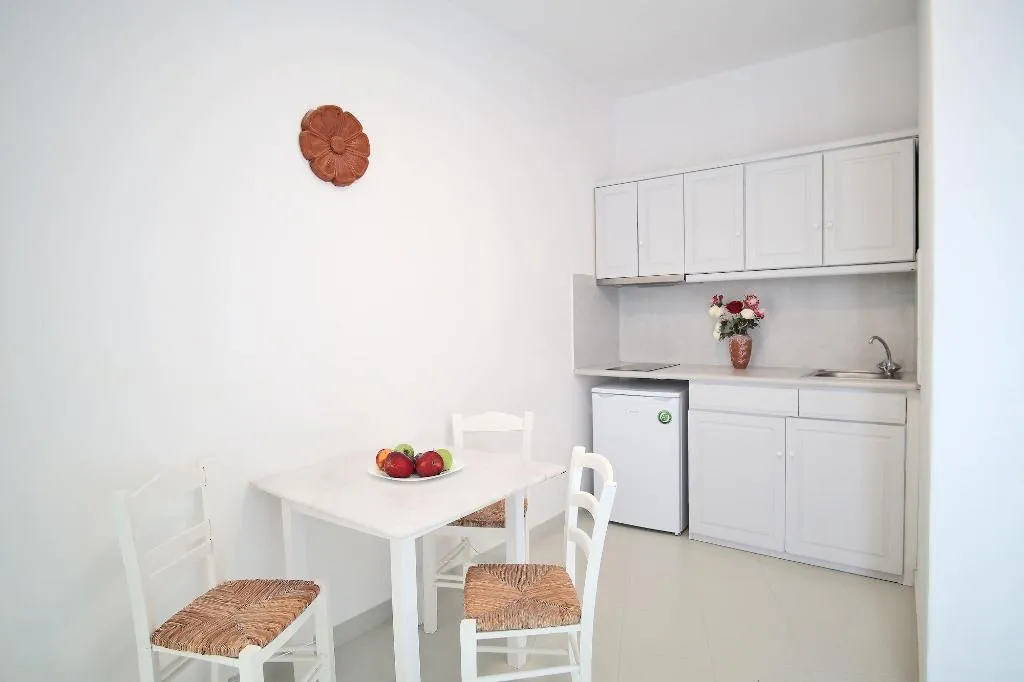 Room, Kritikakis Village Apartments, Santorini