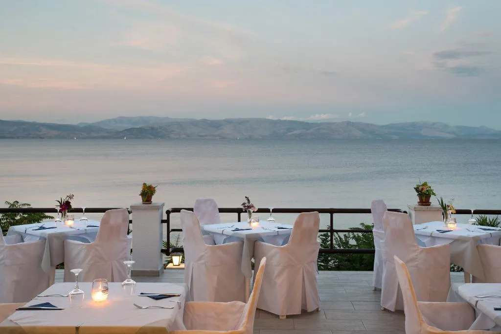 Restaurant, Kaiser Bridge, Corfu