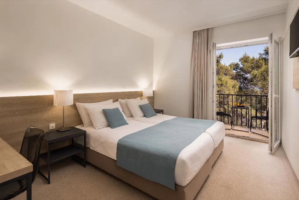 DOUBLE WITH BALCONY WITH VIEWS Room, Aminess Senses Hvar Resort, Split