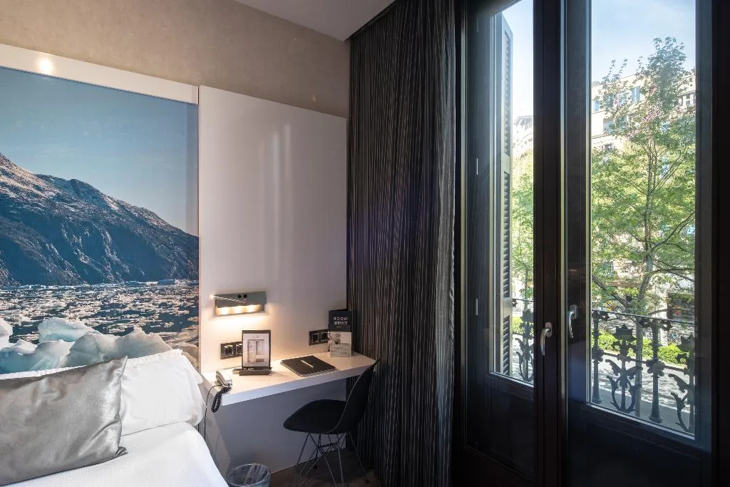 DOUBLE SINGLE USE WITH VIEWS Room, Catalonia Gran Via BCN, Barcelona