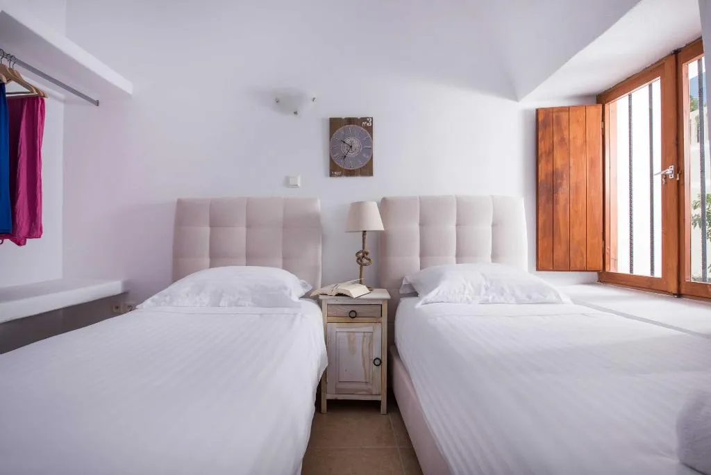 SUITE HONEYMOON Room, Estate 1896, Santorini
