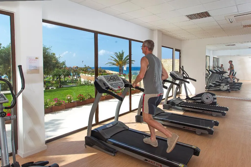 Sports and Entertainment, Iti Louis Grand, Corfu