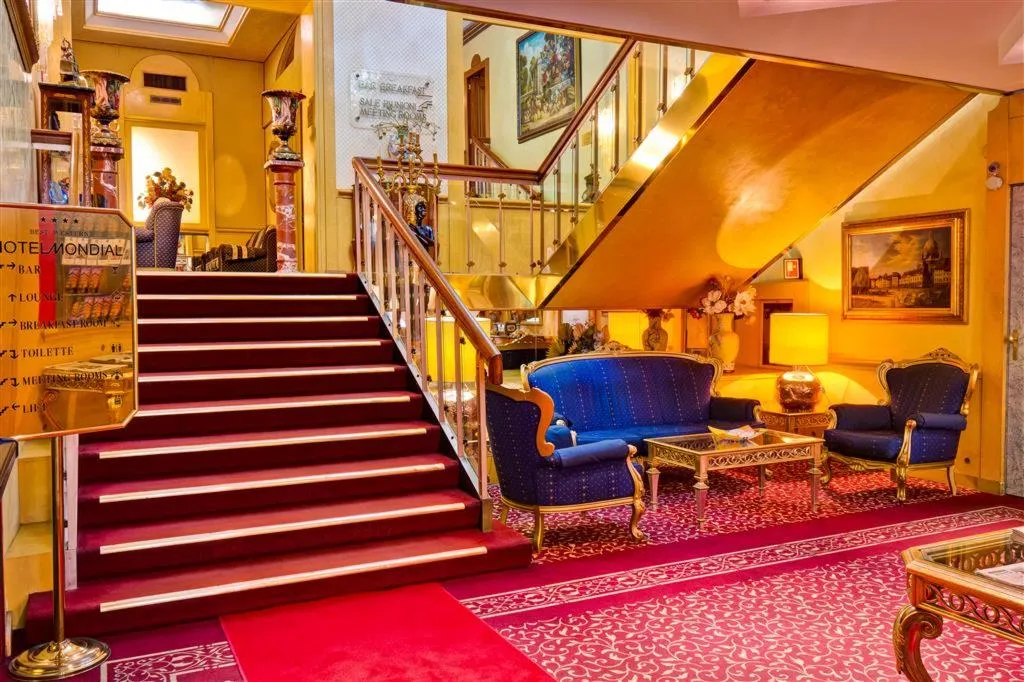 Lobby, Mondial, Rome