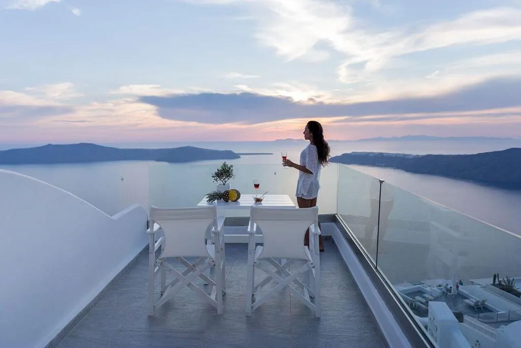 Room, Unique Suites, Santorini