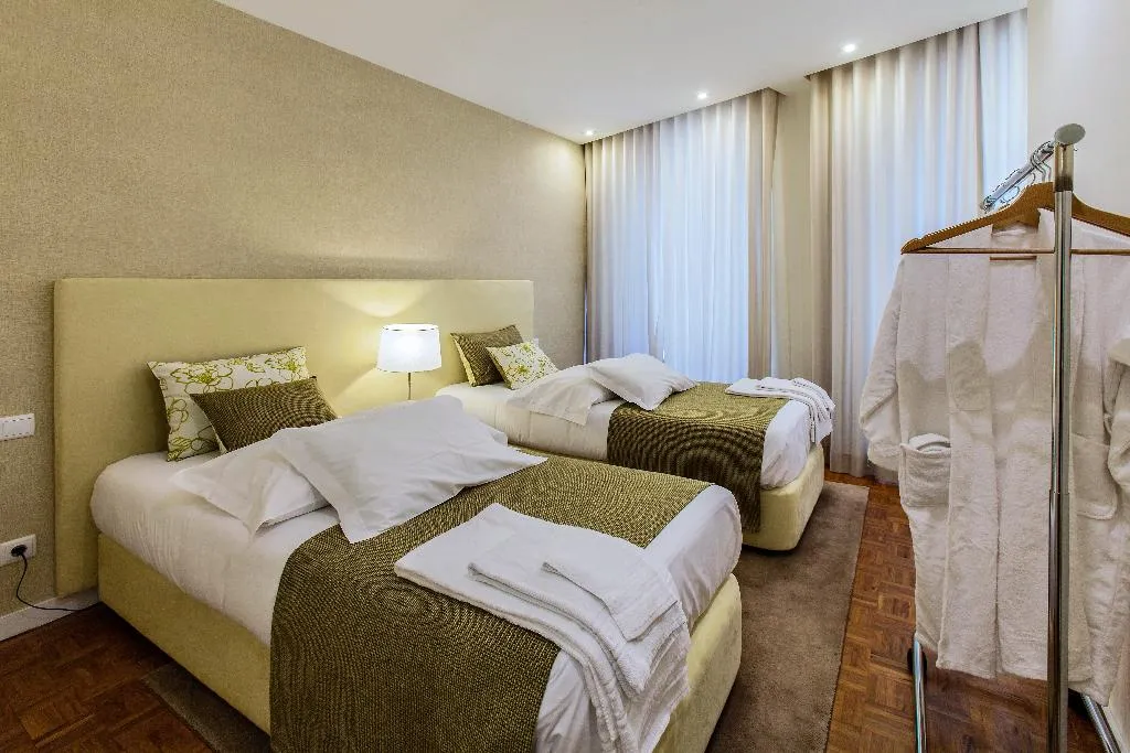 APARTMENT TWO BEDROOMS Room, Casas do Porto - Ribeira Apartments, Porto
