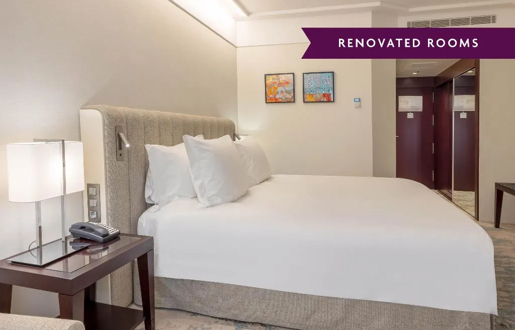 DOUBLE QUEEN SIZE BED Room, Crowne Plaza Porto, Porto
