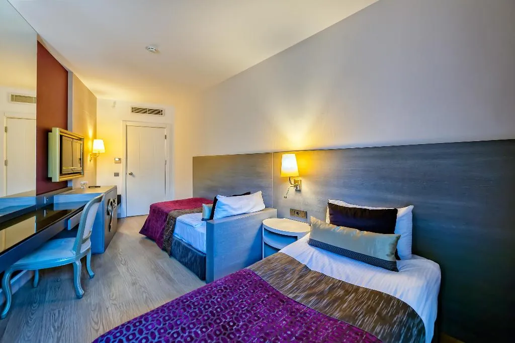 FAMILY ROOM CONNECTING ROOM Room, Kirman Belazur Resort & Spa, Antalya