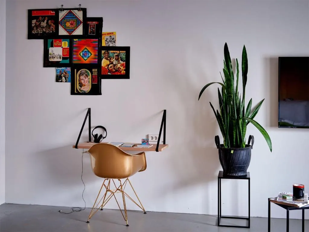STUDIO STANDARD Room, Q-Factory Hotel, Amsterdam