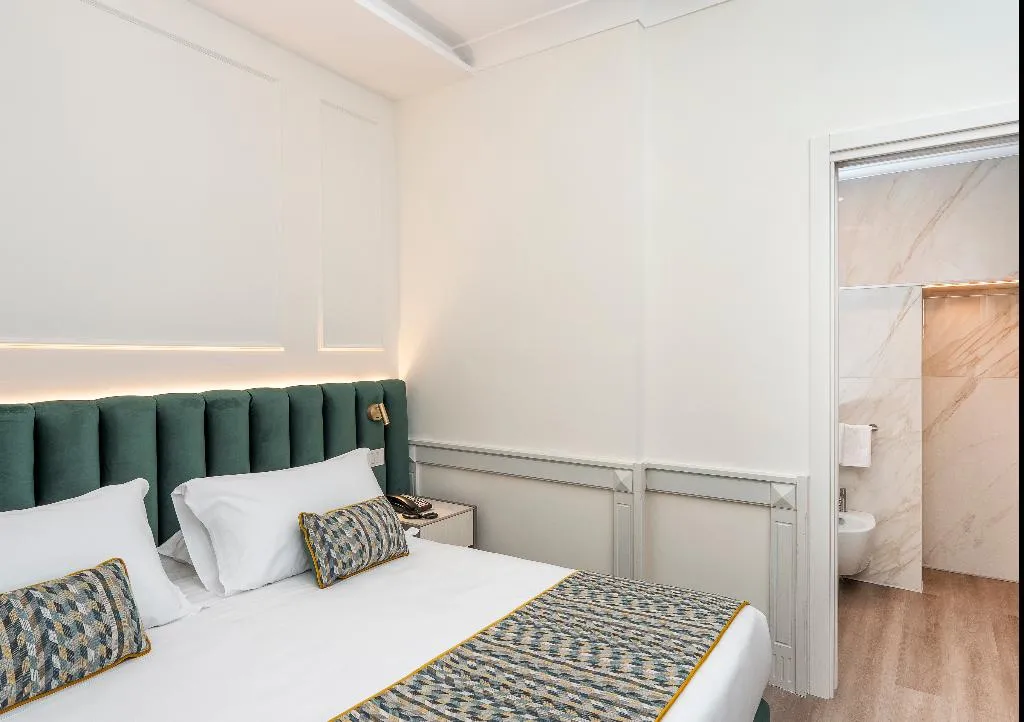 Double or Twin SUPERIOR Room, Michelangelo, Naples
