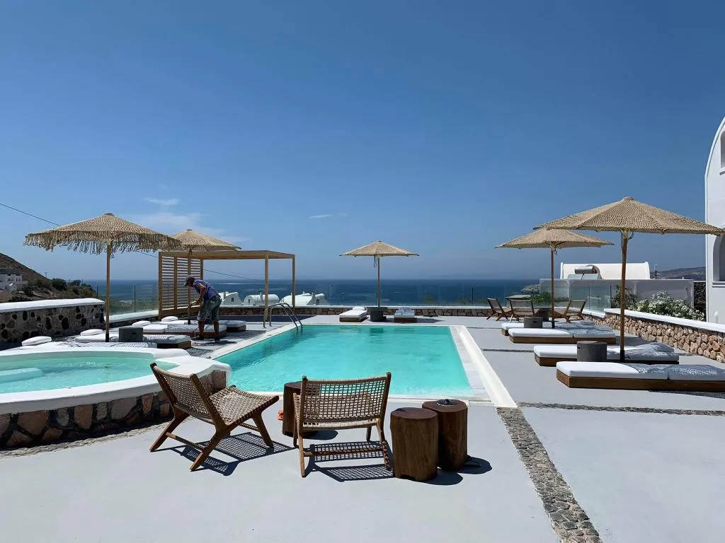 Pool, Symmetry Suites, Santorini
