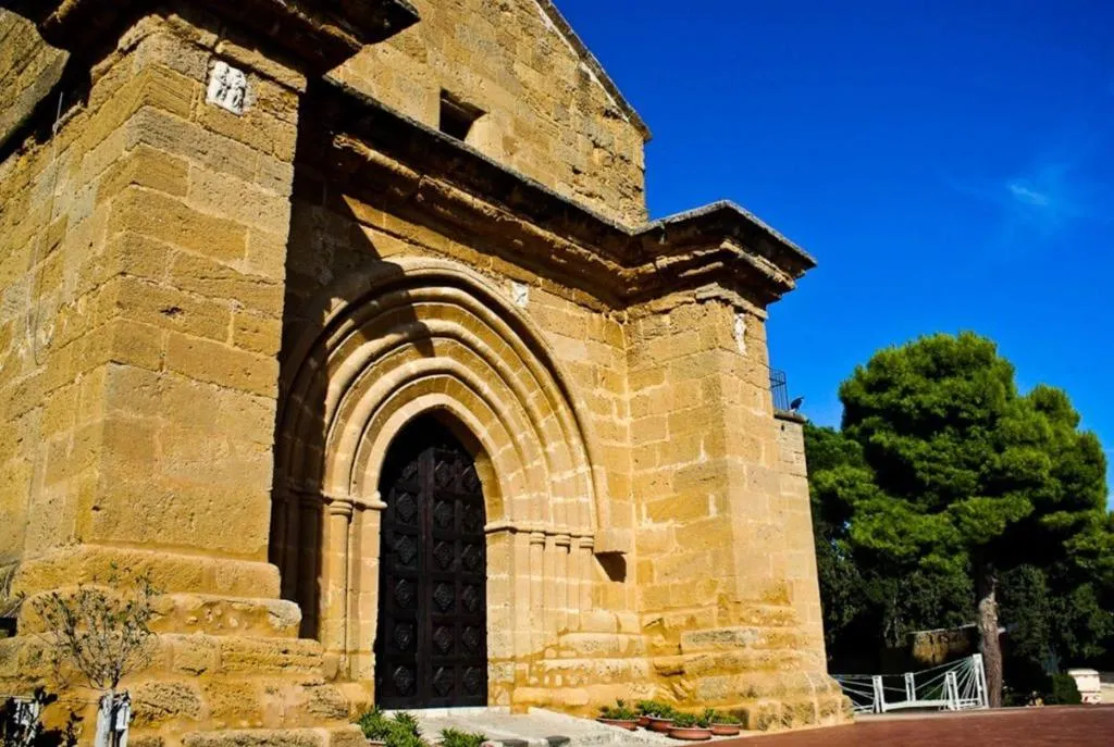 General view, Temples Rooms, Catania