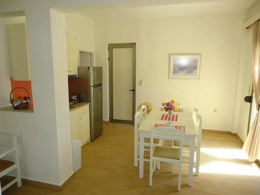 APARTMENT THREE BEDROOMS Room, Almyra Apartments, Crete
