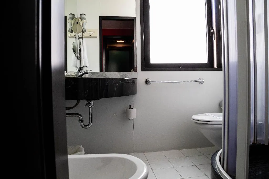 Room, Hotel Berlino Milano, Milan