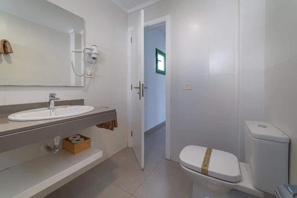 APARTMENT CAPACITY 3 ONE BEDROOM Room, Elena Apartamentos, Lanzarote