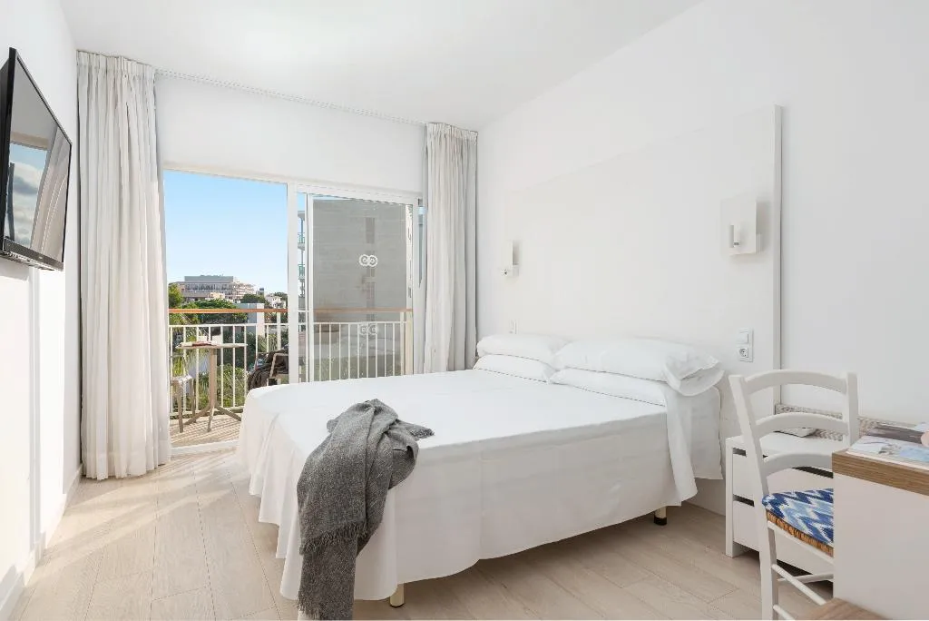 Double or Twin STANDARD Room, Hotel Atolon & Kaafu Beach Club, Majorca