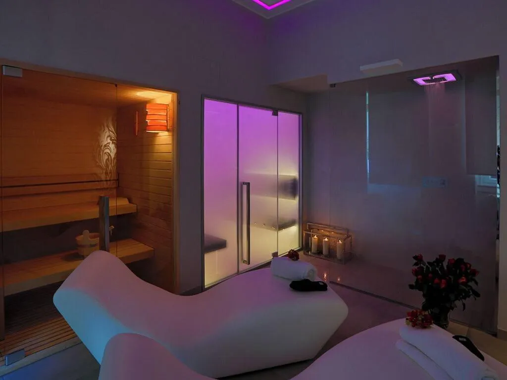 Sports and Entertainment, Tigullio Hotel et de Milan, Cagliari